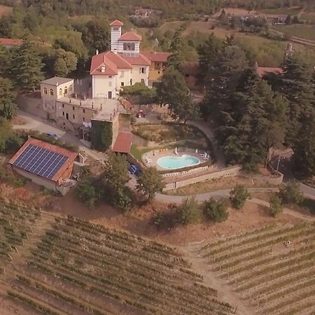 Castello Di Grillano Guest House オヴァーダ エクステリア 写真