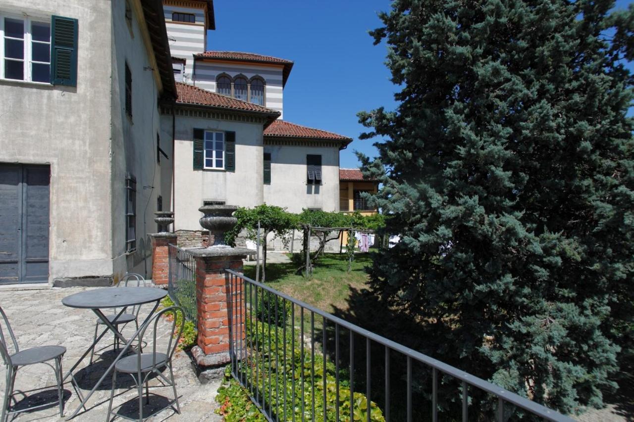 Castello Di Grillano Guest House オヴァーダ エクステリア 写真