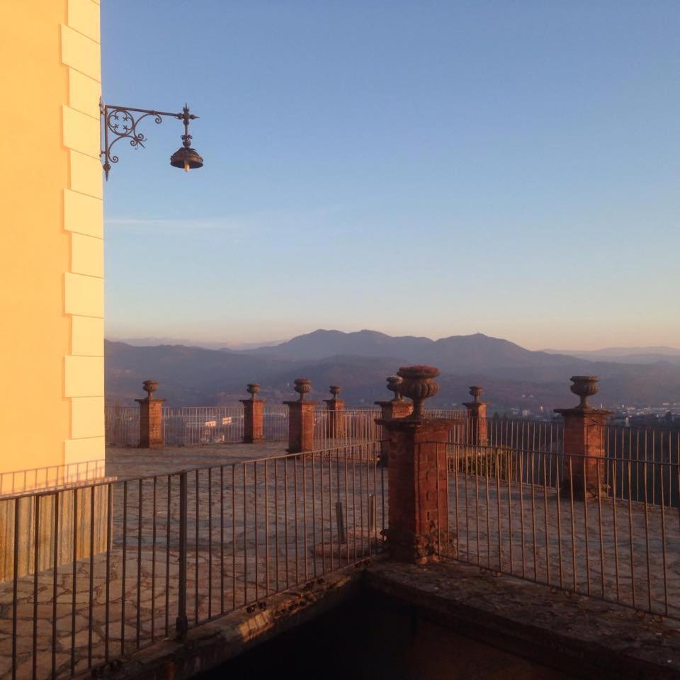 Castello Di Grillano Guest House オヴァーダ エクステリア 写真