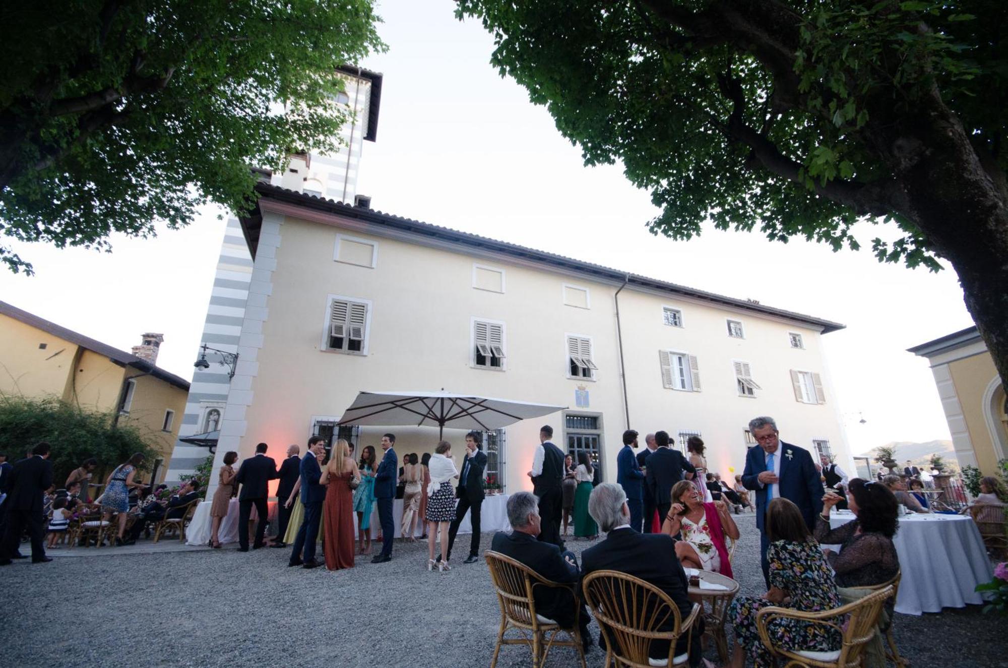 Castello Di Grillano Guest House オヴァーダ エクステリア 写真